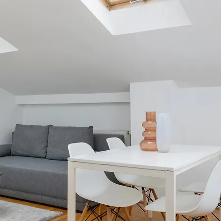 Misty Blue Stay-Studio With Ac-Old Town Апартаменты Краков