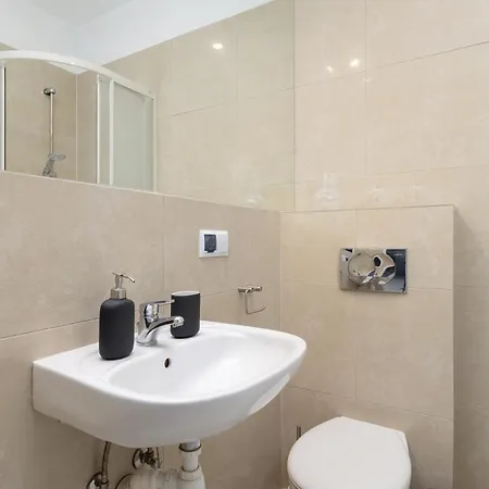 Misty Blue Stay-Studio With Ac-Old Town Апартаменты Краков